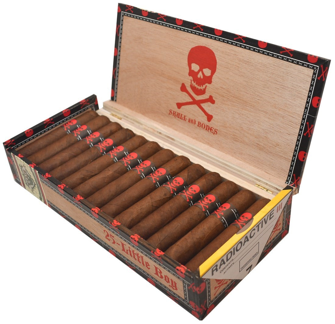Viaje Skull and Bones Red Little Boy (4.25" x 52)