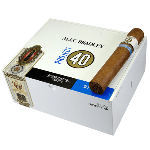 Alec Bradley Project 40 - 770 - 7 X 70 - cigar13
