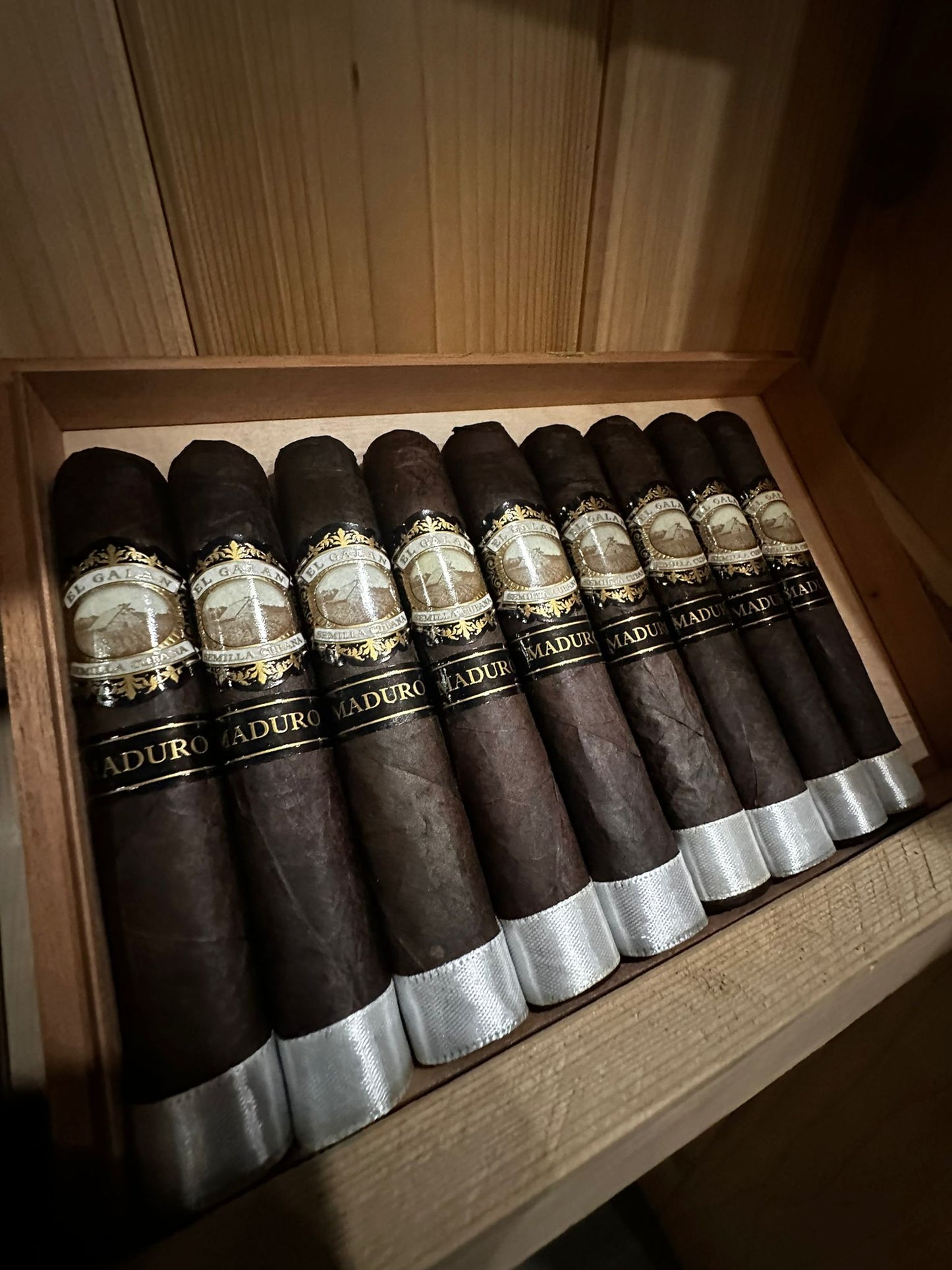 El Galan Semilla Cubana - Corona Gorda - 6 - 1/2 X 56 - cigar13