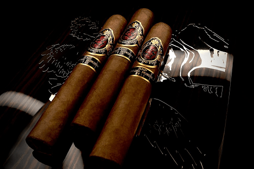 God of Fire Kkp Special Reserve Gran Toro - Macassar Ebony Travel Humidor - cigar13
