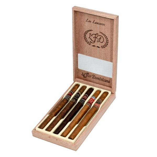La Flor Dominicana Sampler Los Lanceros
