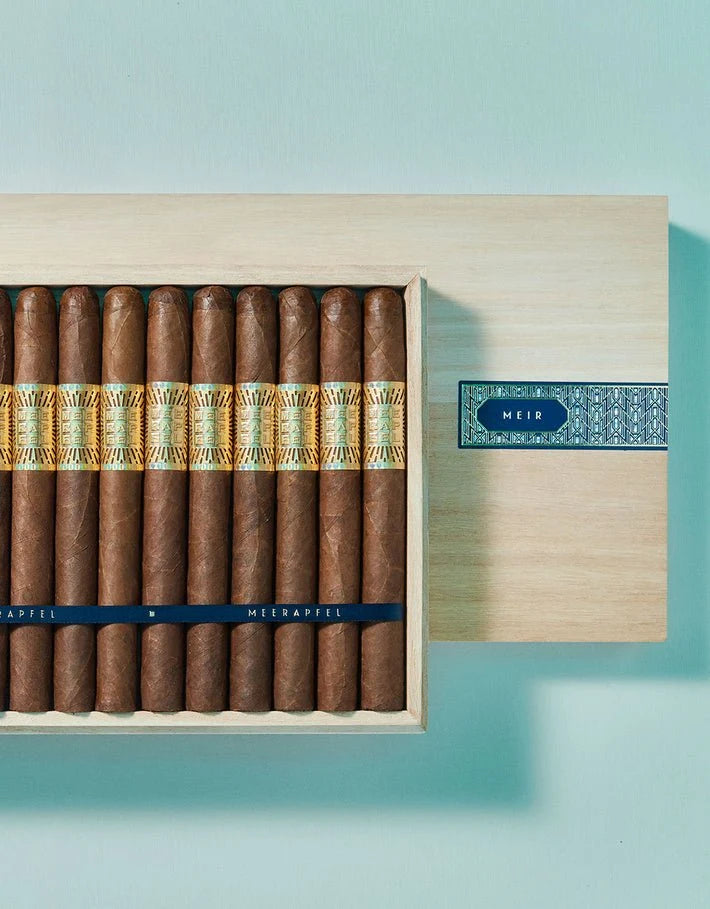 Meerapfel Meir Churchill (7 x 47) - cigar13