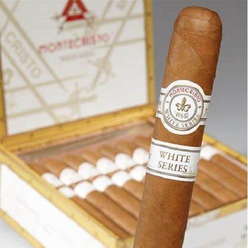 Montecristo White Series Cigars - Montecristo Court - 44 X 5 1/2 - cigar13