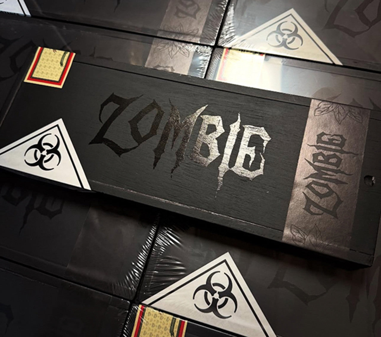 Viaje Zombie Biohazard Black LE (5.0" x 52)