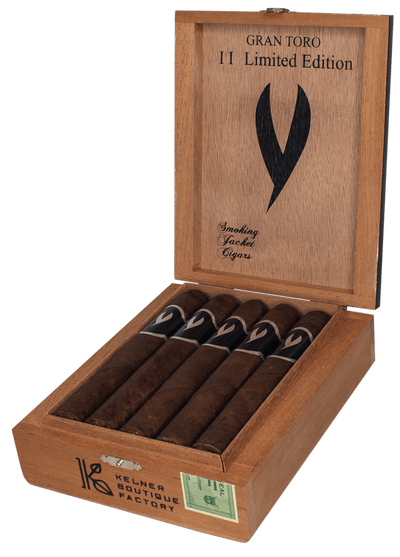 Smoking Jacket Limited Edition Grand Toro (6.0