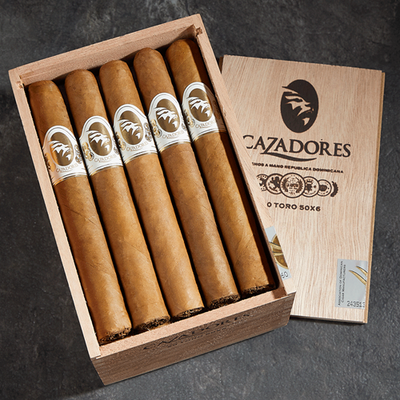 La Aurora Cazadores Claro Cigars - Toro - 6 X 50