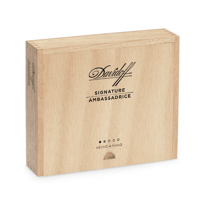 Davidoff Signature Ambassadrice