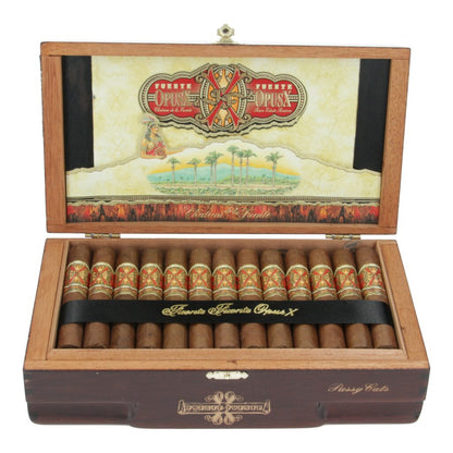 Fuente Fuente Opus X Pussy Cats