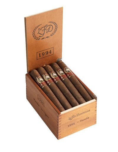 La Flor Dominicana 1994 Rumba (Toro) (6.5