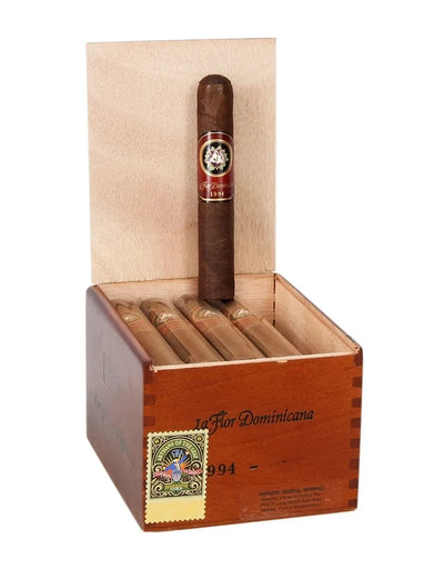 La Flor Dominicana 1994 Tango (Robusto) (4.5