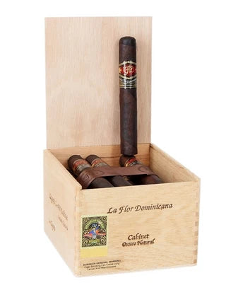 La Flor Dominicana Ligero Cabinet L-250 Oscuro Natural (Robusto) (4.75