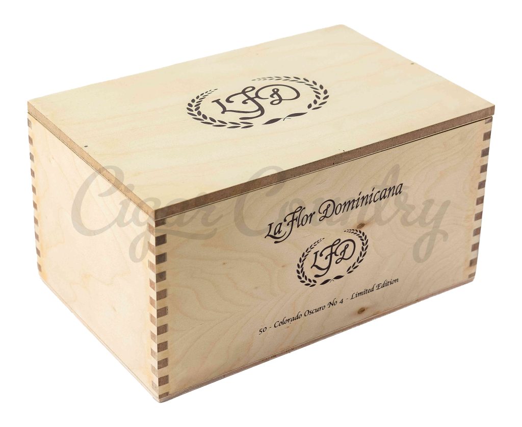 La Flor Dominicana (LFD) Colorado Oscuro No. 4