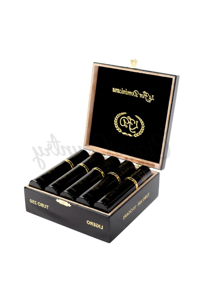 La Flor Dominicana (LFD) Ligero L250 Tubo Natural