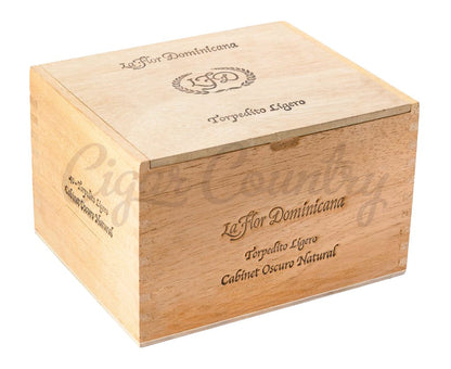 La Flor Dominicana (LFD) Ligero Torpedito Cabinet Oscuro