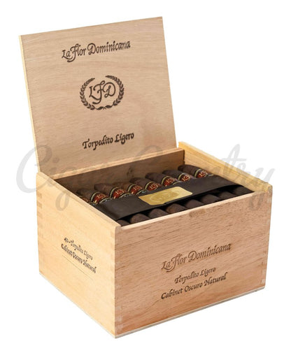 La Flor Dominicana (LFD) Ligero Torpedito Cabinet Oscuro