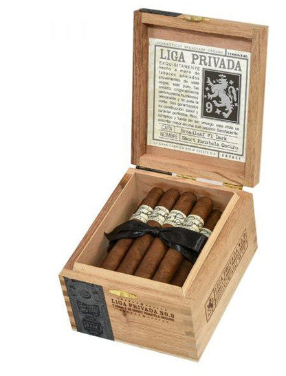 Liga Privada No. 9 Short Panatela