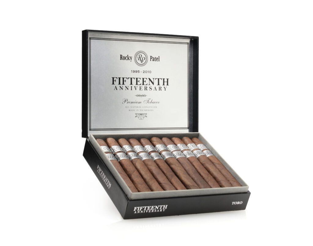 Rocky Patel Fifteenth Anniversary Robusto