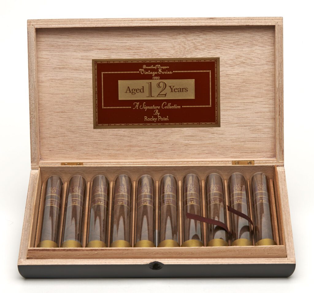 Rocky Patel Vintage 1990 Broadleaf Churchill Glass Tube