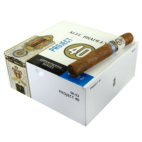 Alec Bradley Project 40 - Toro - 6 X 52 - cigar13