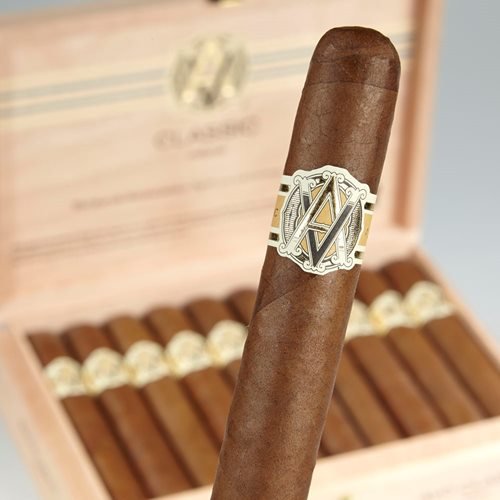 Avo Classic Cigars - No. 9 Robusto - 4.7x48 - cigar13
