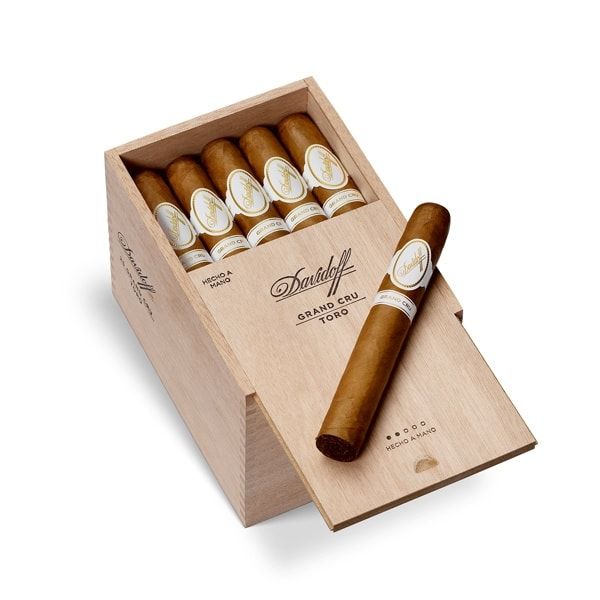 Davidoff Grand Cru Toro – Smooth Luxury Cigar