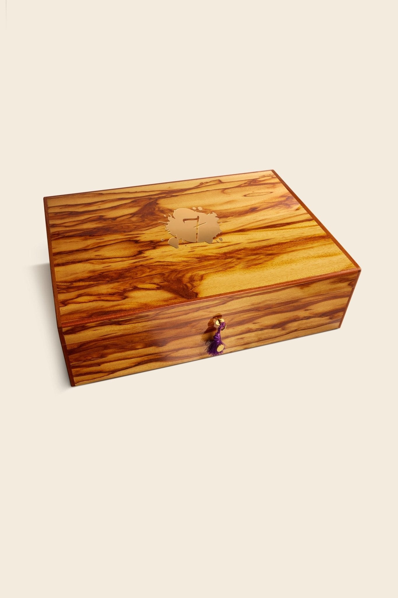 El Septimo Large King Sargon Limited Edition Filled Humidor (White Ebony) - cigar13