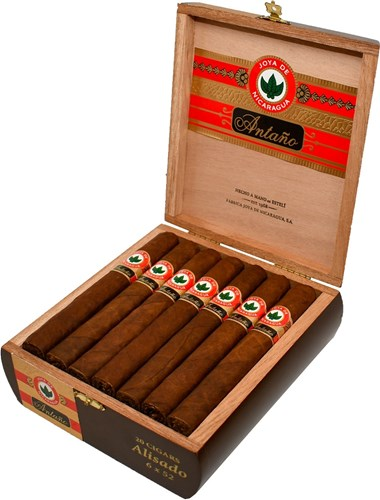 Joya De Nicaragua Antano 1970 Cigars - Alisado - Toro 6x52