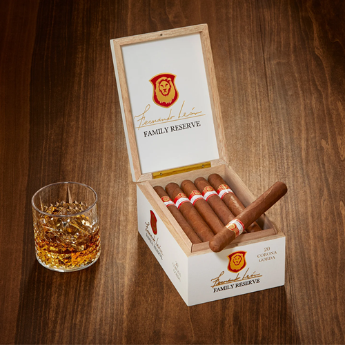 La Aurora Fernando Leon Cigars - Corona Gorda - 6 X 47