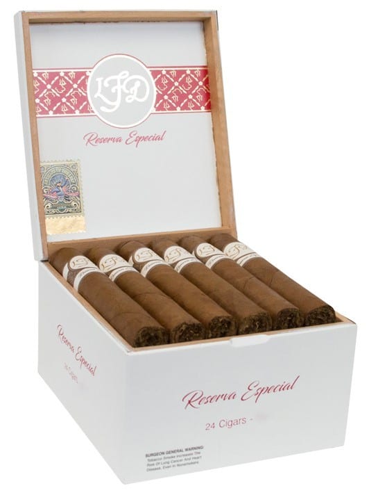 La Flor Dominicana (LFD) Reserva Especial Super Corona
