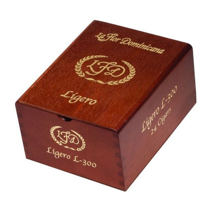La Flor Dominicana Ligero L-300 (Robusto) (5.75" x 50)