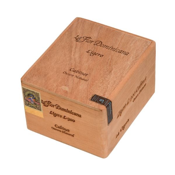 La Flor Dominicana Ligero Cabinet L-300 Oscuro Natural (Toro) (5.75" x 50)