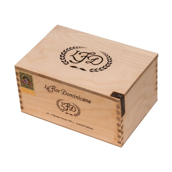 La Flor Dominicana Limited Production Colorado Oscuro No 3 (Robusto) (5.0" x 50)