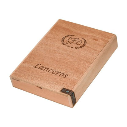 La Flor Dominicana Limited Production Double Ligero Lancero Oscuro (Lancero) (7.5" x 38)