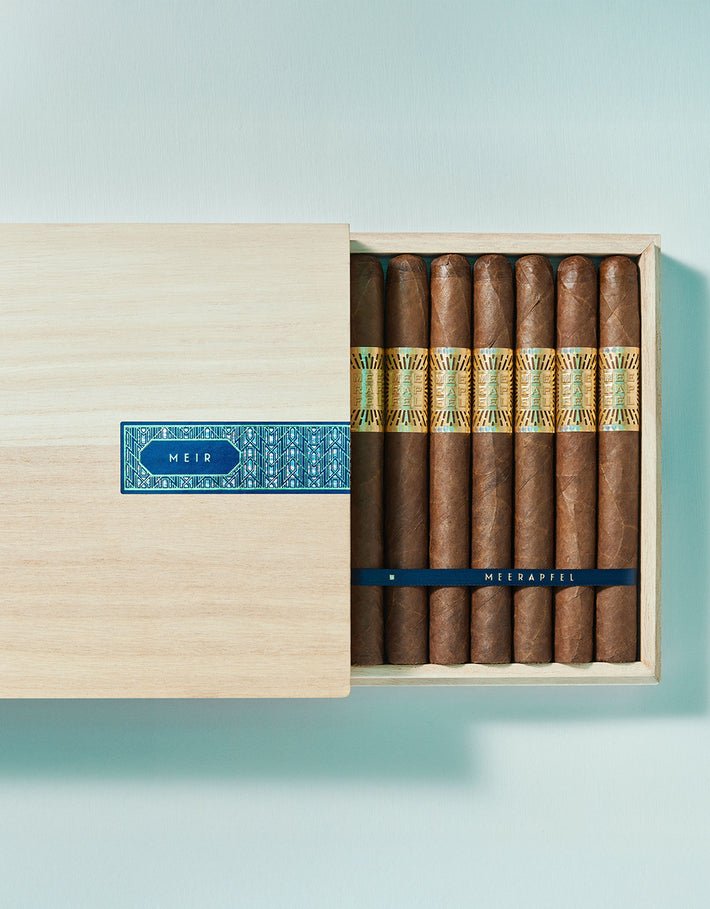 Meerapfel Meir Churchill (7 x 47) - cigar13