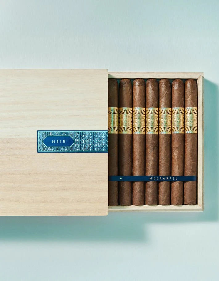 Meerapfel Meir Churchill (7 x 47) - cigar13