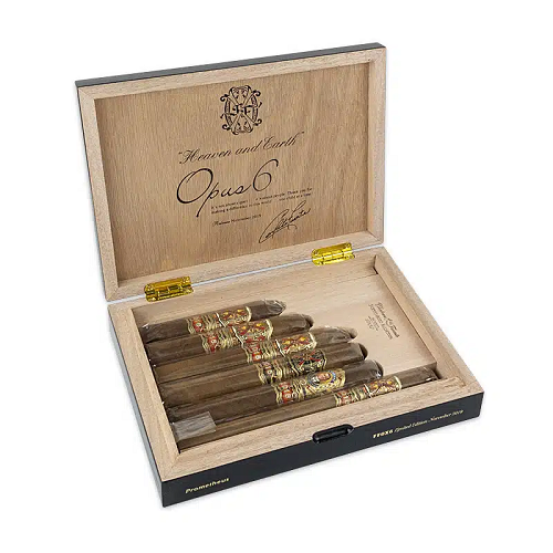 OPUS X 6 - Black Travel Humidor