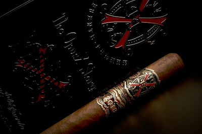 THE OPUS X STORY CIGARS - Black Travel Humidor