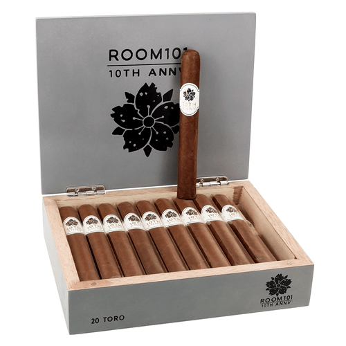 Room 101 10th Anniversary - Toro - 6 X 52 - cigar13