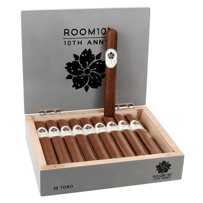 Room 101 10th Anniversary - Toro - 6 X 52