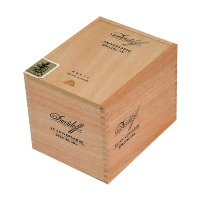 Davidoff Aniversario Series Special 'R' Robusto (4.8" x 50)